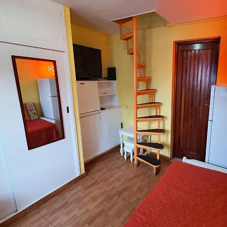 Charming With Sea View In 14 M²